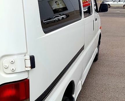 Тойота Хіасє, об'ємом двигуна 2.5 л та пробігом 210 тис. км за 8200 $, фото 5 на Automoto.ua