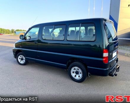 Тойота Хиасе, объемом двигателя 2.5 л и пробегом 207 тыс. км за 15900 $, фото 2 на Automoto.ua