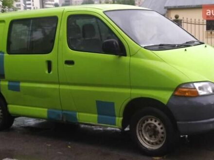 Тойота Хиасе 1999 в Львове на Automoto.ua Тойота Хиасе, объемом двигателя 2.45 л и пробегом 180 тыс. км за 4700 $, фото 1 на Automoto.ua