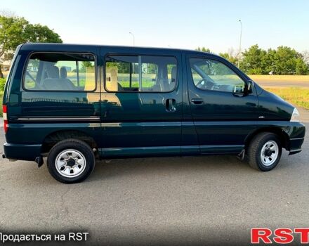 Тойота Хиасе, объемом двигателя 2.5 л и пробегом 207 тыс. км за 15900 $, фото 1 на Automoto.ua