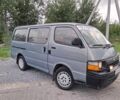 Серый Тойота Хиасе, объемом двигателя 2.4 л и пробегом 320 тыс. км за 3300 $, фото 1 на Automoto.ua