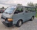 Серый Тойота Хиасе, объемом двигателя 2.4 л и пробегом 320 тыс. км за 3300 $, фото 2 на Automoto.ua