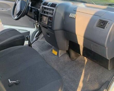 Сірий Тойота Хіасє, об'ємом двигуна 2.45 л та пробігом 450 тис. км за 6200 $, фото 5 на Automoto.ua