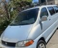 Серый Тойота Хиасе, объемом двигателя 2.5 л и пробегом 300 тыс. км за 6500 $, фото 2 на Automoto.ua
