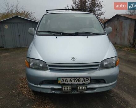 Серый Тойота Хиасе, объемом двигателя 2.4 л и пробегом 395 тыс. км за 3500 $, фото 10 на Automoto.ua