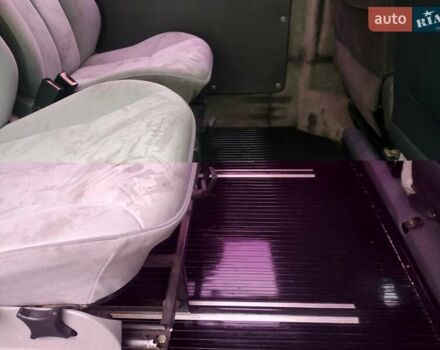 Серый Тойота Хиасе, объемом двигателя 2.4 л и пробегом 395 тыс. км за 3500 $, фото 25 на Automoto.ua