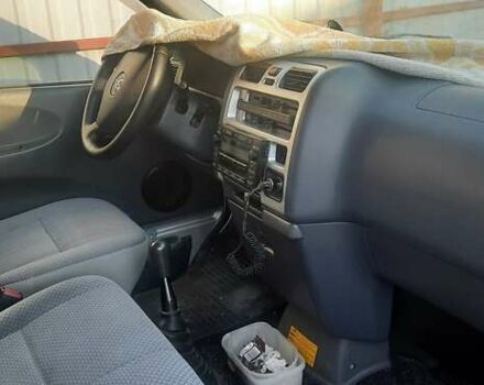 Серый Тойота Хиасе, объемом двигателя 2.49 л и пробегом 278 тыс. км за 10500 $, фото 4 на Automoto.ua