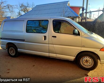 Сірий Тойота Хіасє, об'ємом двигуна 2.5 л та пробігом 385 тис. км за 5000 $, фото 1 на Automoto.ua