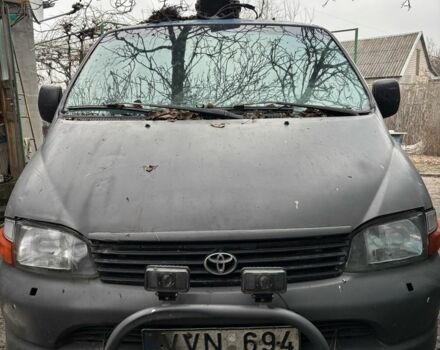 Серый Тойота Хиасе, объемом двигателя 2.5 л и пробегом 250 тыс. км за 3000 $, фото 1 на Automoto.ua