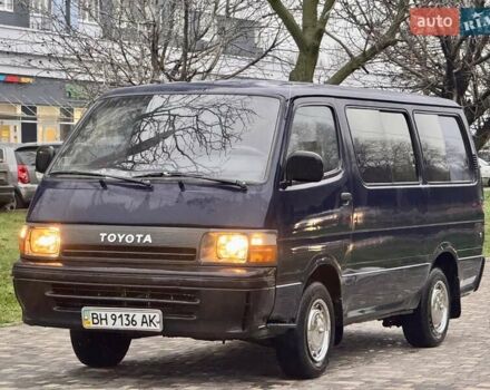 Синий Тойота Хиасе, объемом двигателя 0 л и пробегом 290 тыс. км за 3400 $, фото 1 на Automoto.ua