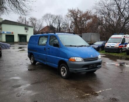 Синій Тойота Хіасє, об'ємом двигуна 2.5 л та пробігом 200 тис. км за 2800 $, фото 3 на Automoto.ua