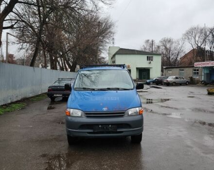 Синій Тойота Хіасє, об'ємом двигуна 2.5 л та пробігом 200 тис. км за 2800 $, фото 4 на Automoto.ua