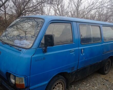 Синій Тойота Хіасє, об'ємом двигуна 2 л та пробігом 300 тис. км за 800 $, фото 1 на Automoto.ua