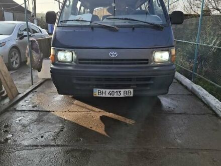 Синий Тойота Хиасе, объемом двигателя 2.4 л и пробегом 300 тыс. км за 3500 $, фото 1 на Automoto.ua