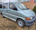 Зелений Тойота Хіасє, об'ємом двигуна 2.4 л та пробігом 400 тис. км за 5500 $, фото 1 на Automoto.ua