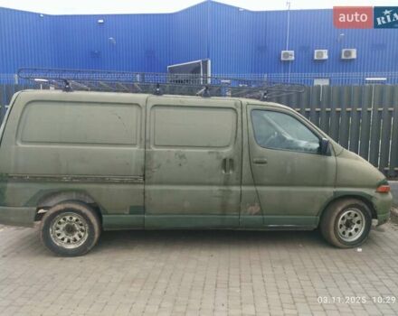 Зелений Тойота Хіасє, об'ємом двигуна 2.45 л та пробігом 630 тис. км за 3000 $, фото 5 на Automoto.ua