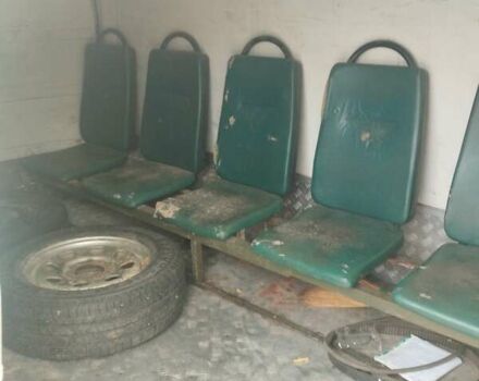 Зелений Тойота Хіасє, об'ємом двигуна 2.45 л та пробігом 630 тис. км за 3000 $, фото 4 на Automoto.ua