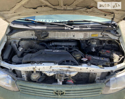 Зеленый Тойота Хиасе, объемом двигателя 2.49 л и пробегом 489 тыс. км за 6500 $, фото 25 на Automoto.ua