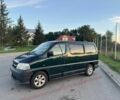 Зелений Тойота Хіасє, об'ємом двигуна 2.5 л та пробігом 260 тис. км за 12500 $, фото 1 на Automoto.ua