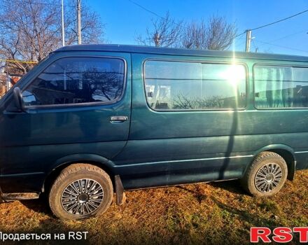 Зеленый Тойота Хиасе, объемом двигателя 24 л и пробегом 392 тыс. км за 4000 $, фото 1 на Automoto.ua