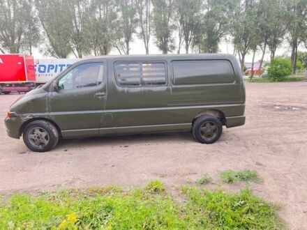 Зеленый Тойота Хиасе, объемом двигателя 0 л и пробегом 312 тыс. км за 4500 $, фото 1 на Automoto.ua