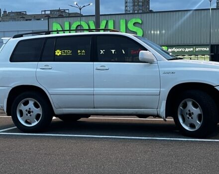 Белый Тойота Хайлендер, объемом двигателя 3.3 л и пробегом 175 тыс. км за 10950 $, фото 4 на Automoto.ua