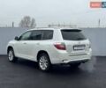 Белый Тойота Хайлендер, объемом двигателя 3.31 л и пробегом 418 тыс. км за 10490 $, фото 6 на Automoto.ua