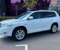 Білий Тойота Хайлендер, об'ємом двигуна 3.31 л та пробігом 417 тис. км за 11990 $, фото 2 на Automoto.ua