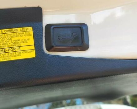 Білий Тойота Хайлендер, об'ємом двигуна 3.46 л та пробігом 227 тис. км за 16800 $, фото 38 на Automoto.ua