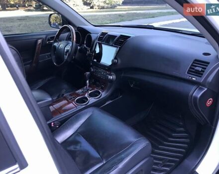 Белый Тойота Хайлендер, объемом двигателя 3.5 л и пробегом 178 тыс. км за 15999 $, фото 35 на Automoto.ua