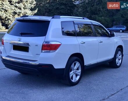 Белый Тойота Хайлендер, объемом двигателя 3.5 л и пробегом 178 тыс. км за 15999 $, фото 6 на Automoto.ua