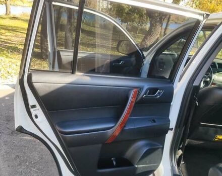 Білий Тойота Хайлендер, об'ємом двигуна 3.46 л та пробігом 227 тис. км за 16800 $, фото 22 на Automoto.ua