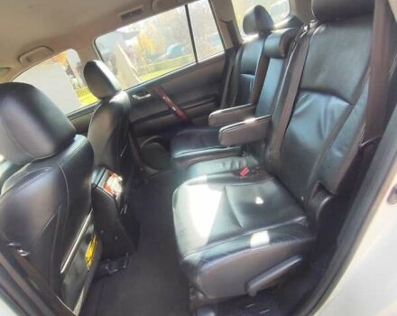 Білий Тойота Хайлендер, об'ємом двигуна 3.46 л та пробігом 227 тис. км за 16800 $, фото 23 на Automoto.ua