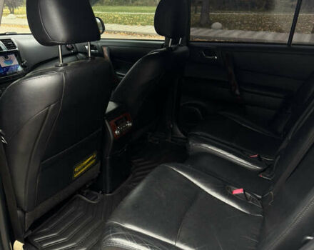 Білий Тойота Хайлендер, об'ємом двигуна 3.5 л та пробігом 178 тис. км за 16200 $, фото 10 на Automoto.ua