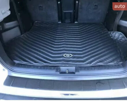 Білий Тойота Хайлендер, об'ємом двигуна 3.5 л та пробігом 178 тис. км за 16200 $, фото 21 на Automoto.ua