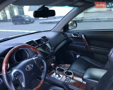 Белый Тойота Хайлендер, объемом двигателя 3.5 л и пробегом 178 тыс. км за 15999 $, фото 18 на Automoto.ua