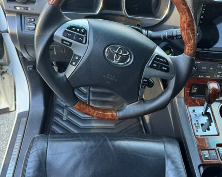 Білий Тойота Хайлендер, об'ємом двигуна 3.5 л та пробігом 178 тис. км за 16200 $, фото 7 на Automoto.ua