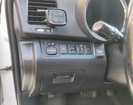 Білий Тойота Хайлендер, об'ємом двигуна 3.46 л та пробігом 227 тис. км за 16800 $, фото 14 на Automoto.ua