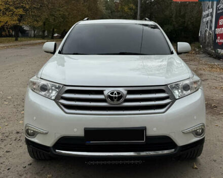 Білий Тойота Хайлендер, об'ємом двигуна 3.5 л та пробігом 178 тис. км за 16200 $, фото 1 на Automoto.ua