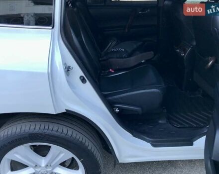 Белый Тойота Хайлендер, объемом двигателя 3.5 л и пробегом 178 тыс. км за 15999 $, фото 27 на Automoto.ua