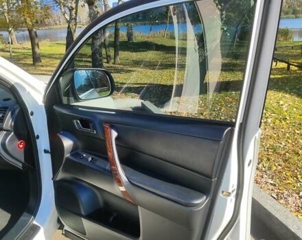 Білий Тойота Хайлендер, об'ємом двигуна 3.46 л та пробігом 227 тис. км за 16800 $, фото 29 на Automoto.ua