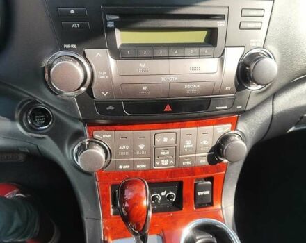 Білий Тойота Хайлендер, об'ємом двигуна 3.46 л та пробігом 227 тис. км за 16800 $, фото 16 на Automoto.ua