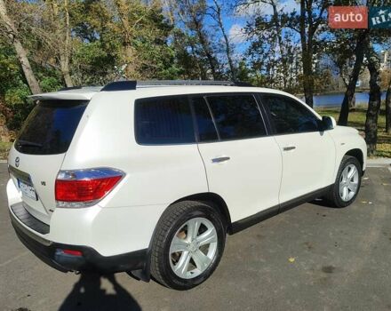 Білий Тойота Хайлендер, об'ємом двигуна 3.46 л та пробігом 227 тис. км за 16800 $, фото 7 на Automoto.ua