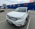 Білий Тойота Хайлендер, об'ємом двигуна 3.46 л та пробігом 275 тис. км за 13900 $, фото 1 на Automoto.ua
