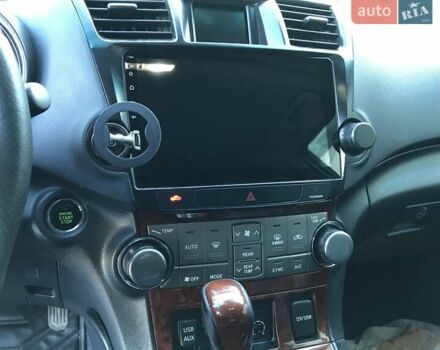 Белый Тойота Хайлендер, объемом двигателя 3.5 л и пробегом 178 тыс. км за 15999 $, фото 17 на Automoto.ua