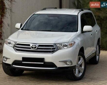 Белый Тойота Хайлендер, объемом двигателя 3.46 л и пробегом 152 тыс. км за 18700 $, фото 1 на Automoto.ua