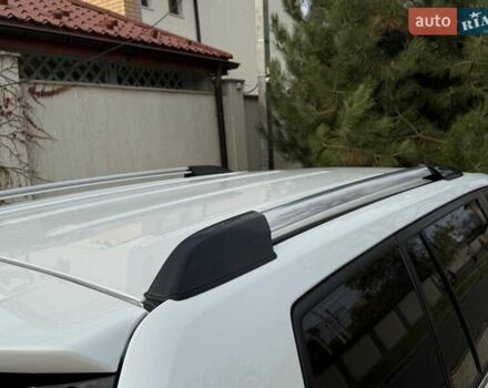 Белый Тойота Хайлендер, объемом двигателя 3.46 л и пробегом 152 тыс. км за 18700 $, фото 35 на Automoto.ua