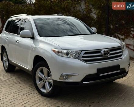 Белый Тойота Хайлендер, объемом двигателя 3.46 л и пробегом 152 тыс. км за 18700 $, фото 20 на Automoto.ua