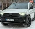 Белый Тойота Хайлендер, объемом двигателя 3.46 л и пробегом 154 тыс. км за 18498 $, фото 1 на Automoto.ua