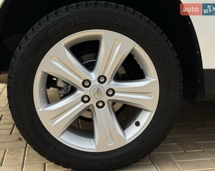 Белый Тойота Хайлендер, объемом двигателя 3.46 л и пробегом 152 тыс. км за 18700 $, фото 31 на Automoto.ua